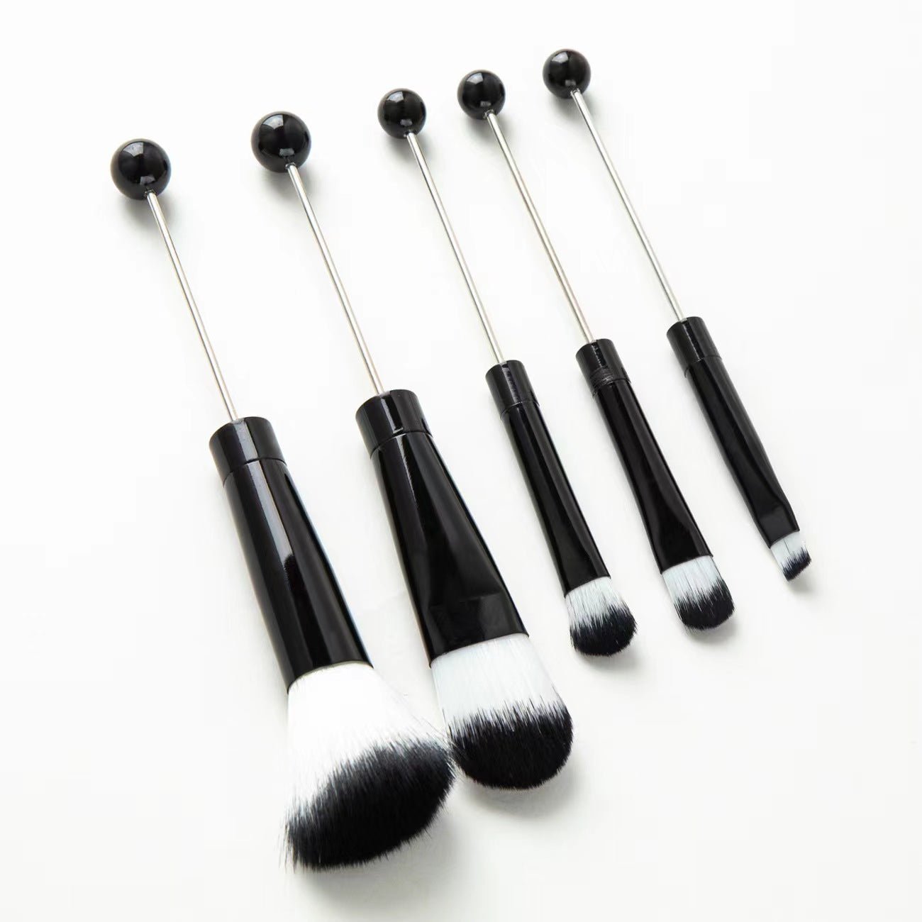 beadable makeup brush